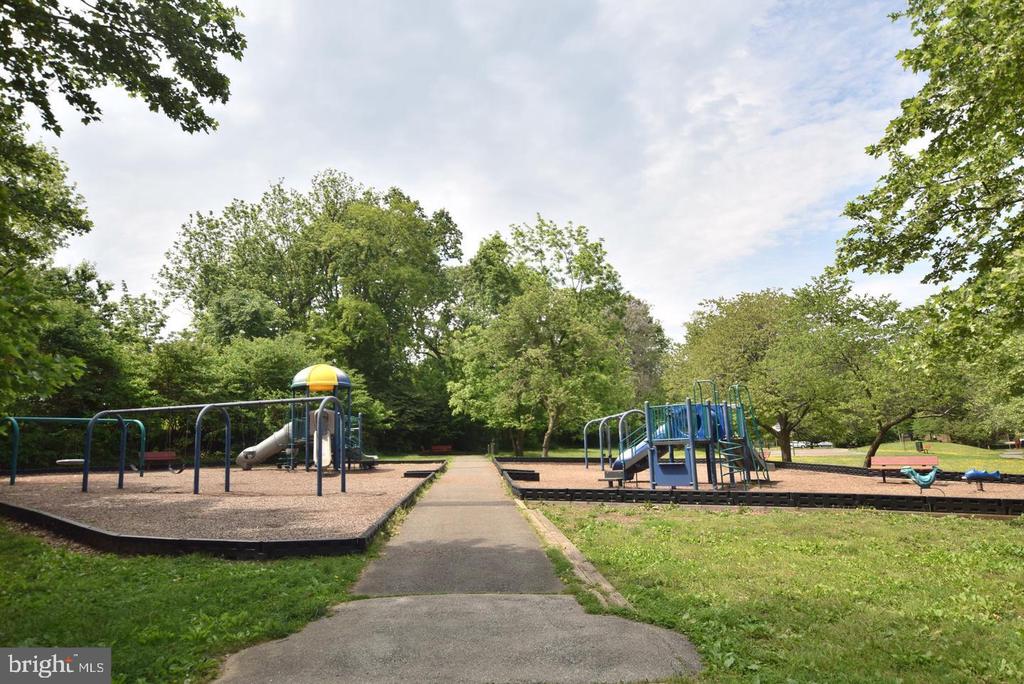 3031 BORGE STREET Unit: 211