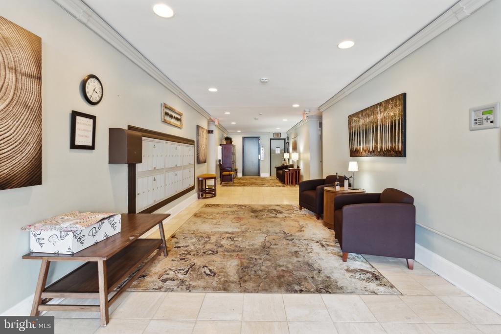3031 BORGE STREET Unit: 211
