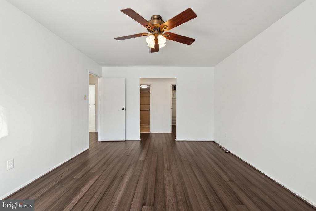 3031 BORGE STREET Unit: 211