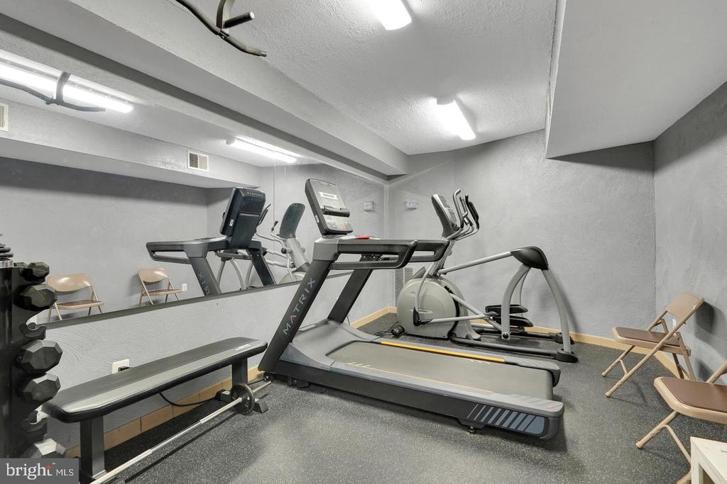 3031 BORGE STREET Unit: 211