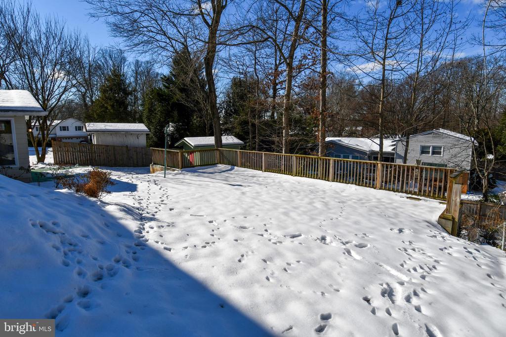6610 GREENVIEW LANE