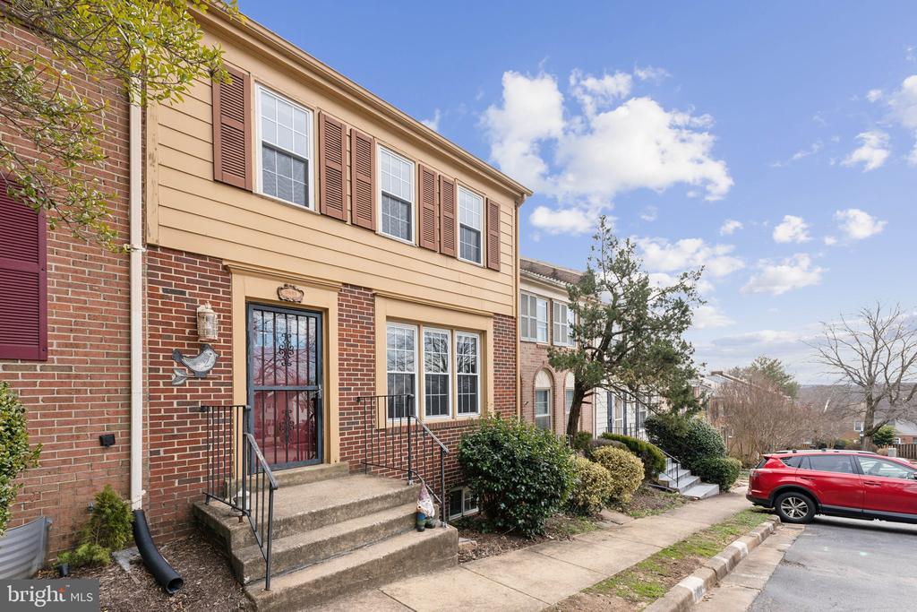 2415 WINDBREAK DRIVE