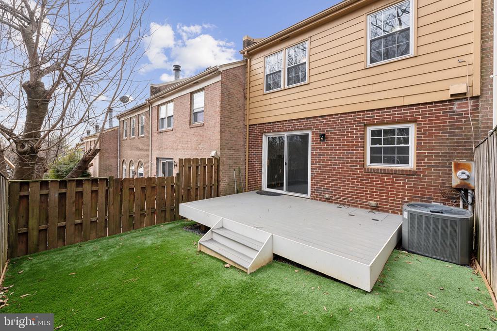 2415 WINDBREAK DRIVE