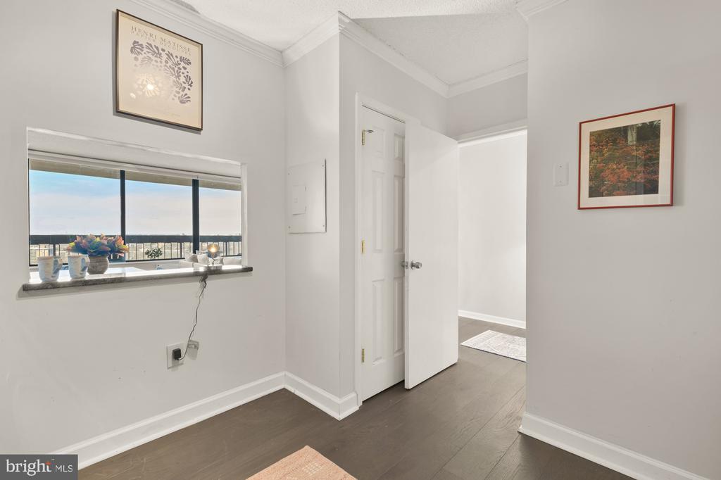 3701 S GEORGE MASON DRIVE Unit: 2110N