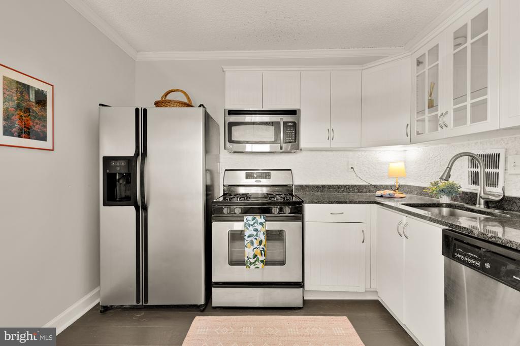 3701 S GEORGE MASON DRIVE Unit: 2110N