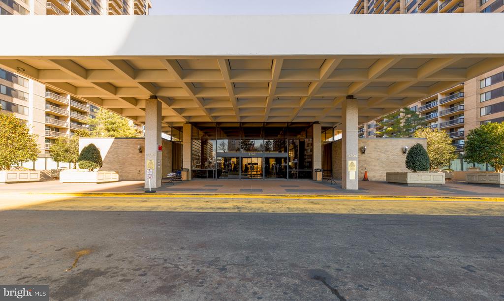 3701 S GEORGE MASON DRIVE Unit: 2110N