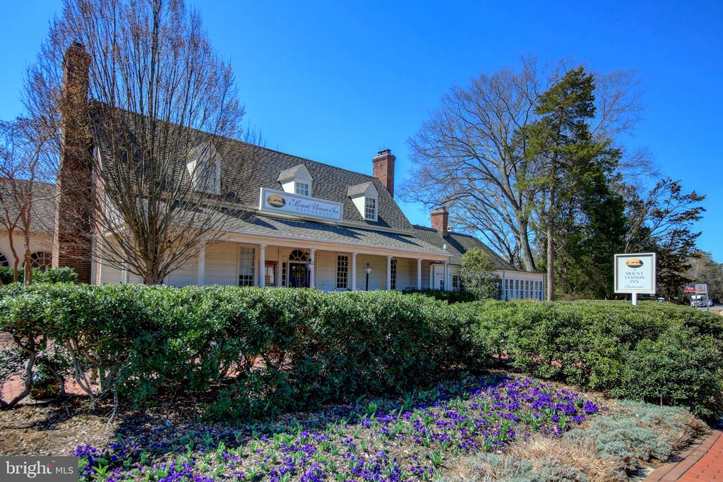5300 REMINGTON DRIVE