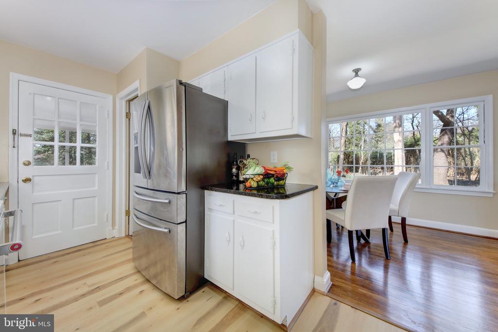 5300 REMINGTON DRIVE