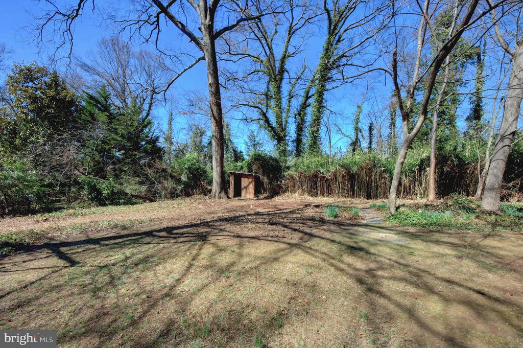 5300 REMINGTON DRIVE