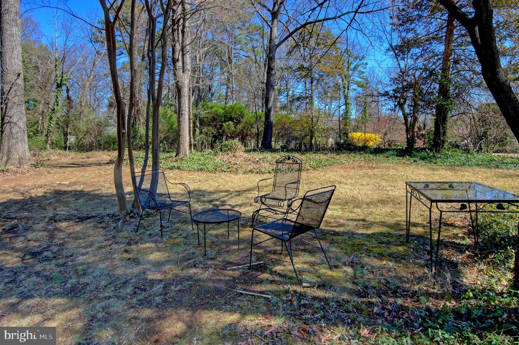 5300 REMINGTON DRIVE
