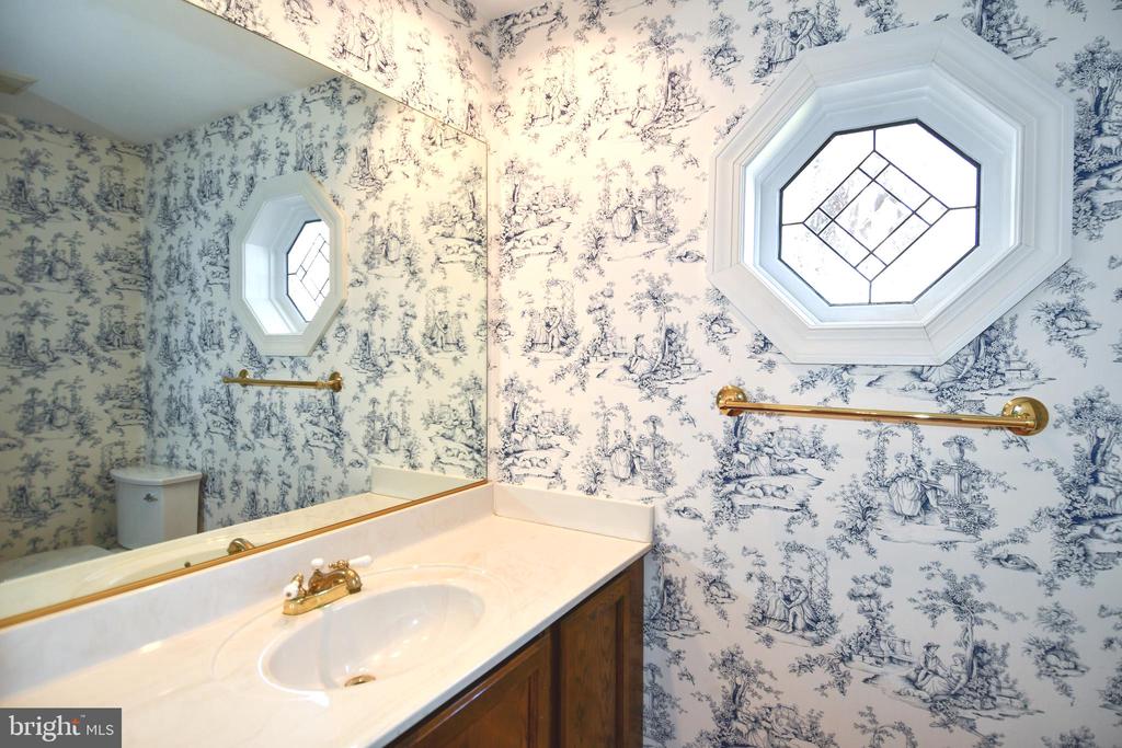 6319 CHAUCER VIEW CIRCLE
