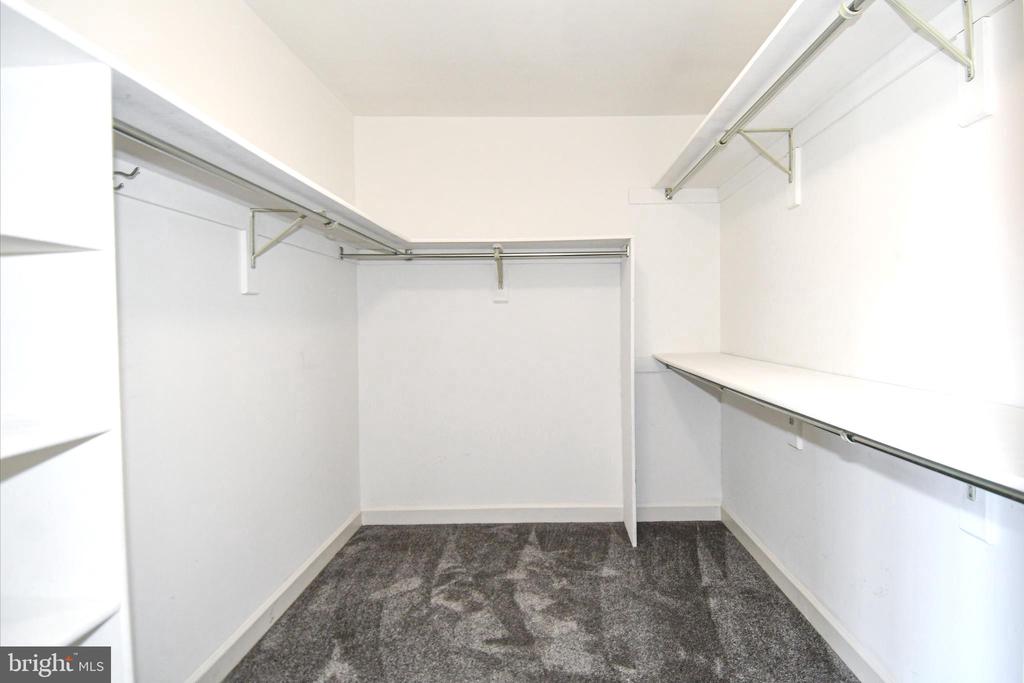 6319 CHAUCER VIEW CIRCLE