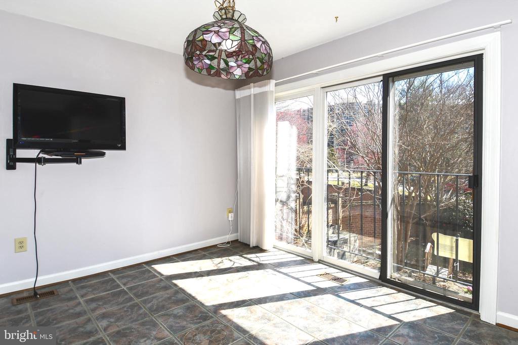 6319 CHAUCER VIEW CIRCLE