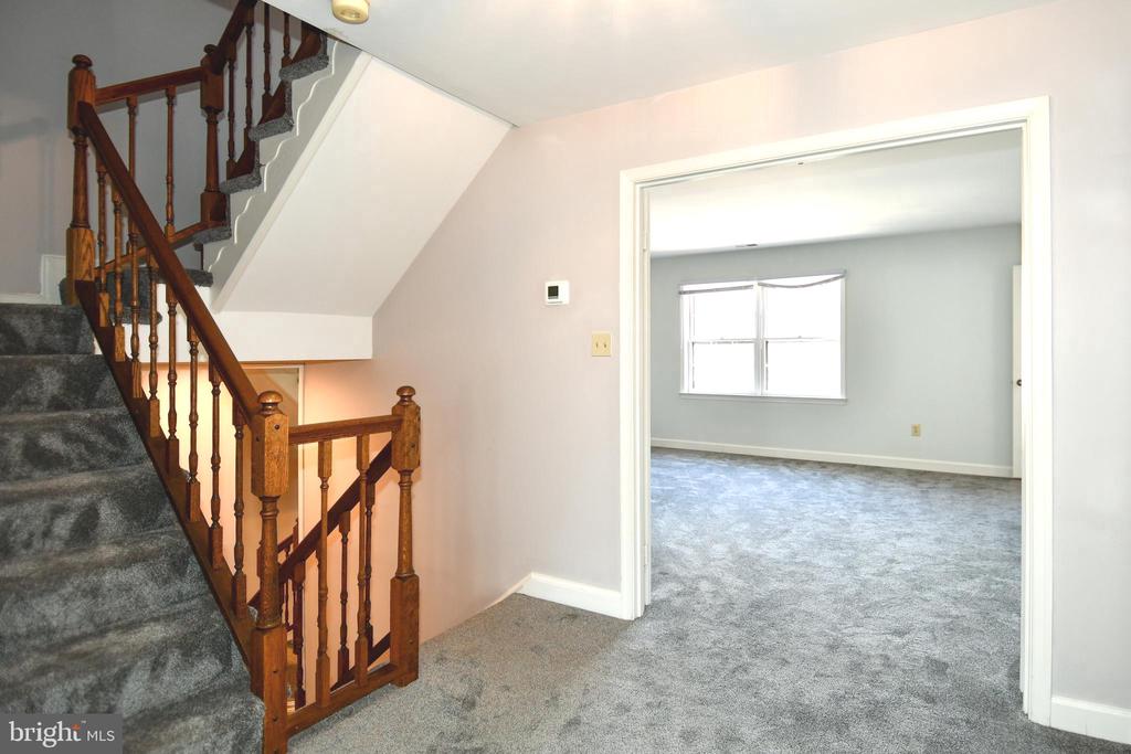 6319 CHAUCER VIEW CIRCLE