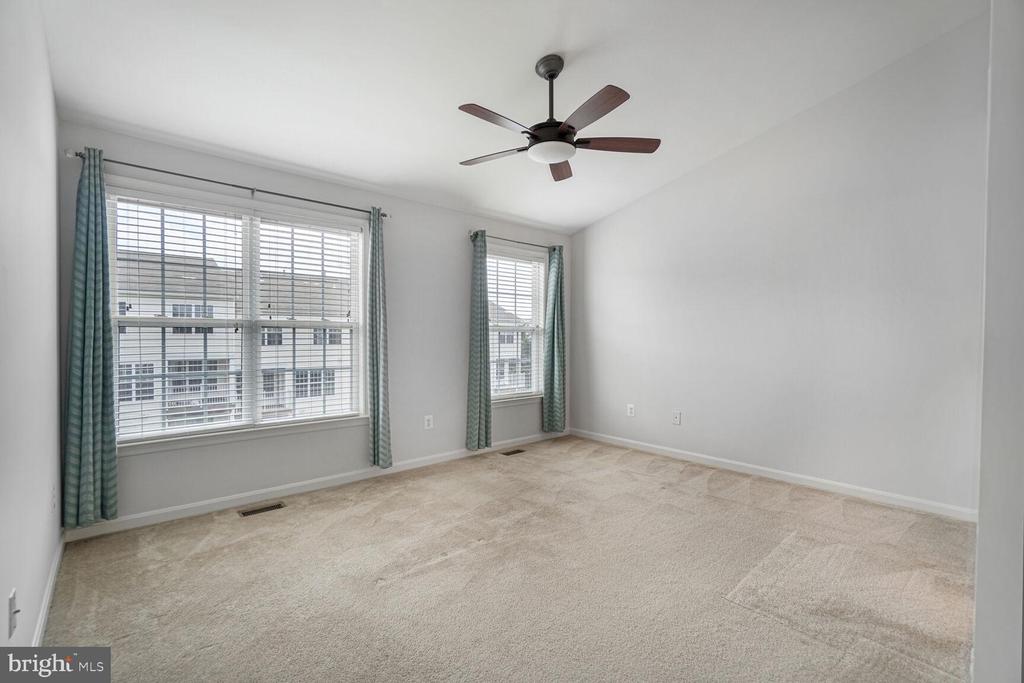 2484 ANGELINE DRIVE Unit: 304