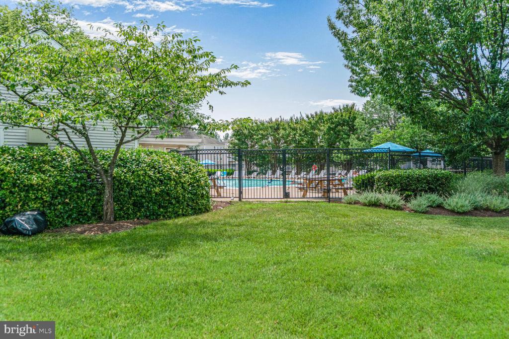 2484 ANGELINE DRIVE Unit: 304