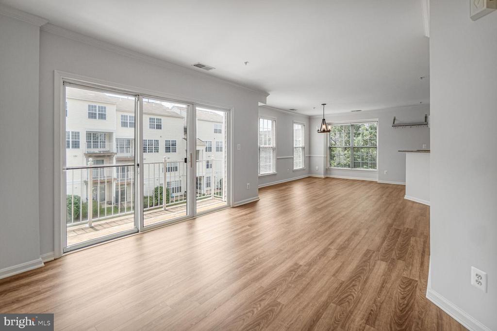 2484 ANGELINE DRIVE Unit: 304