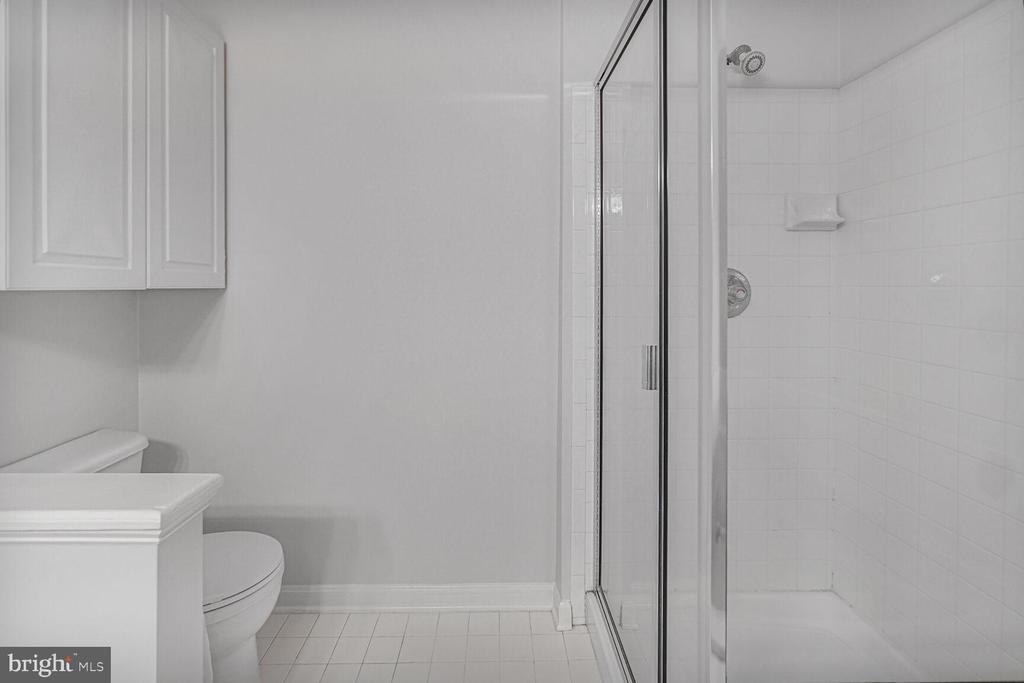 2484 ANGELINE DRIVE Unit: 304