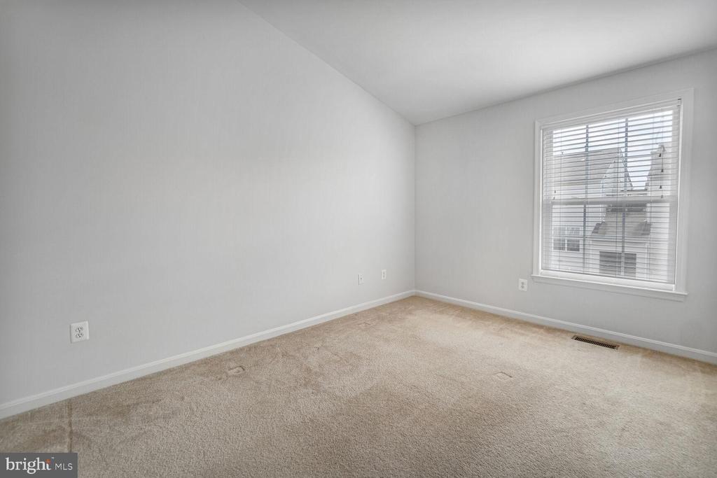 2484 ANGELINE DRIVE Unit: 304