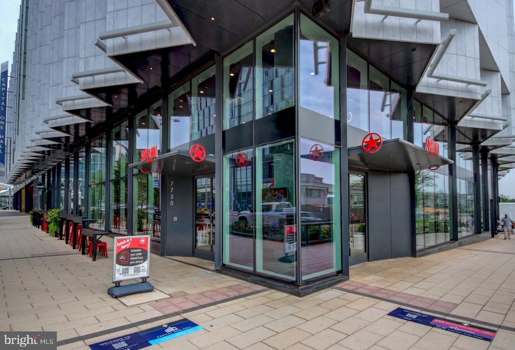 1600 SPRING GATE DRIVE Unit: 2406