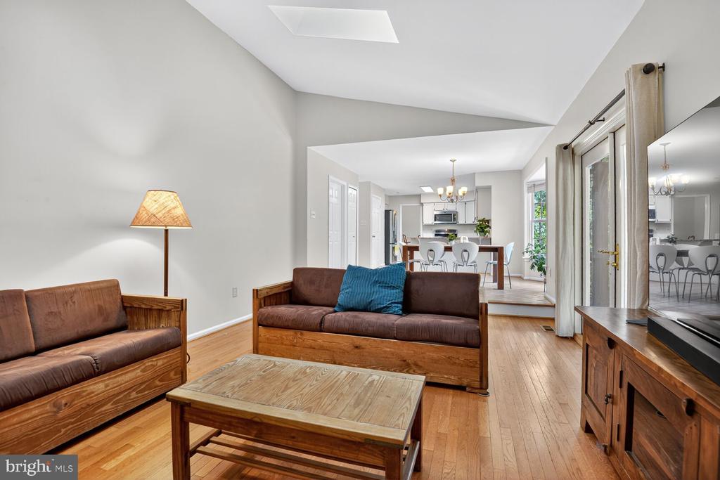 2908 ROBIN GLEN COURT