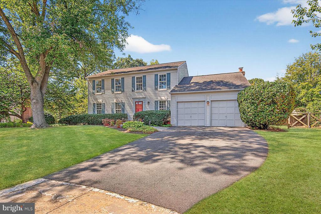 2908 ROBIN GLEN COURT