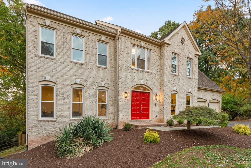 13019 BANKFOOT COURT