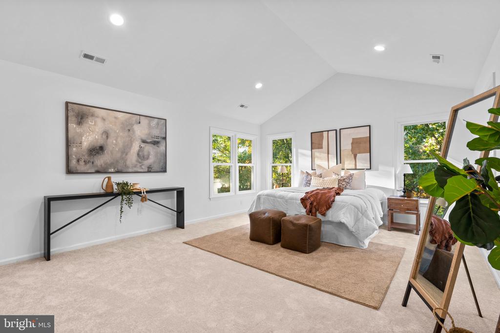 13019 BANKFOOT COURT