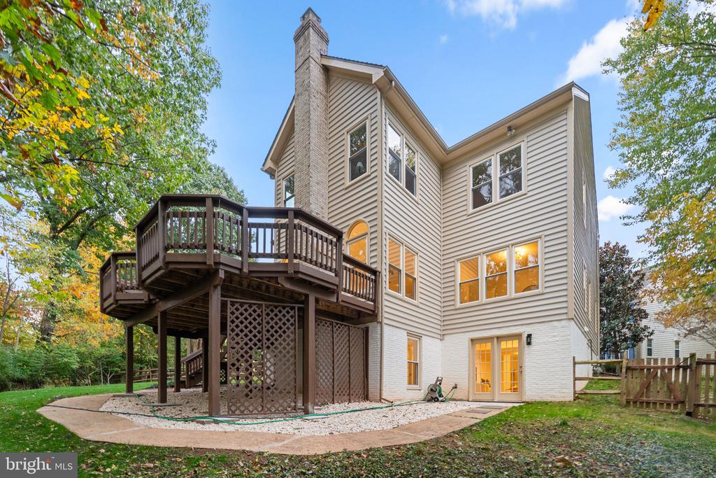 13019 BANKFOOT COURT