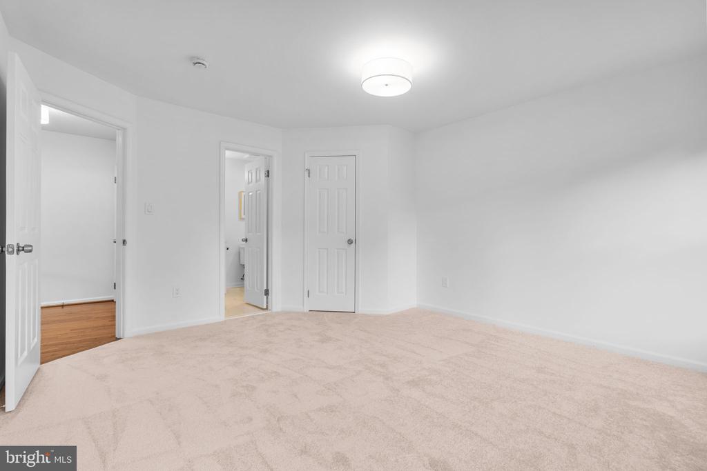 13019 BANKFOOT COURT