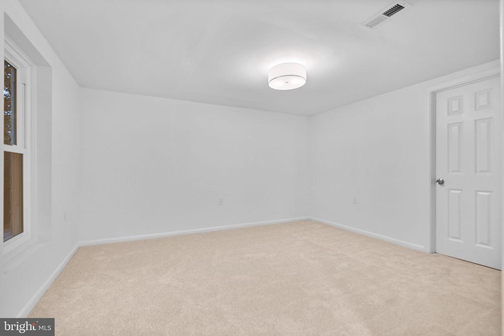 13019 BANKFOOT COURT