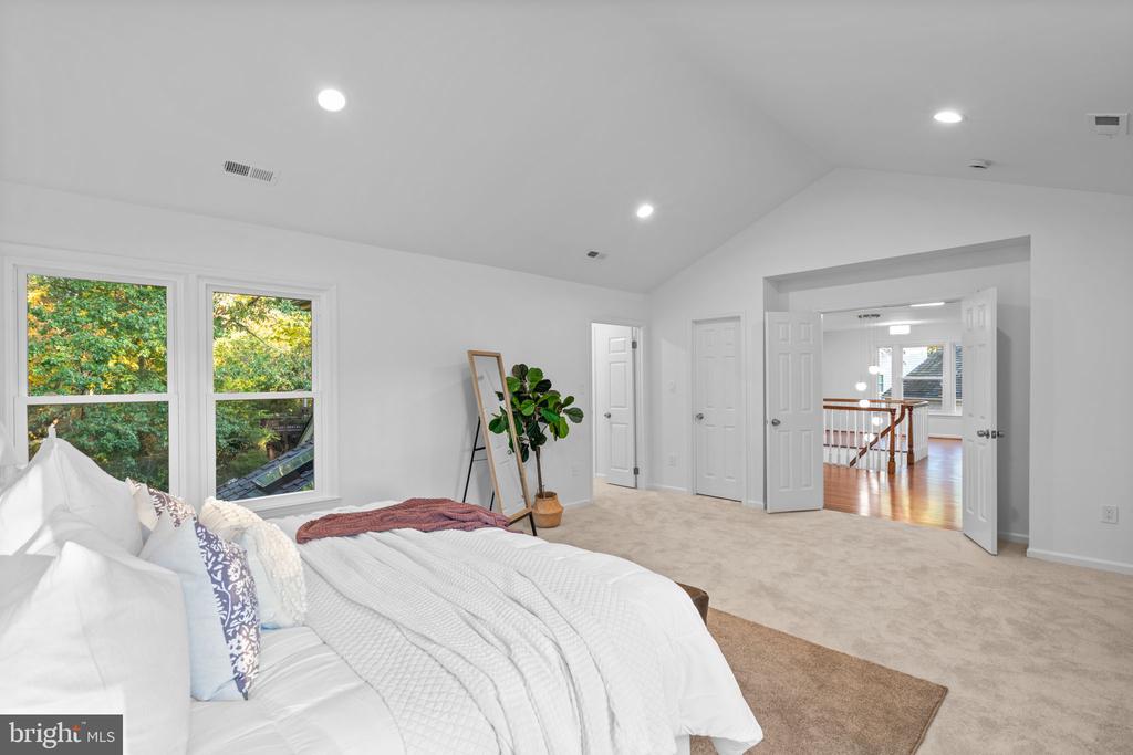 13019 BANKFOOT COURT