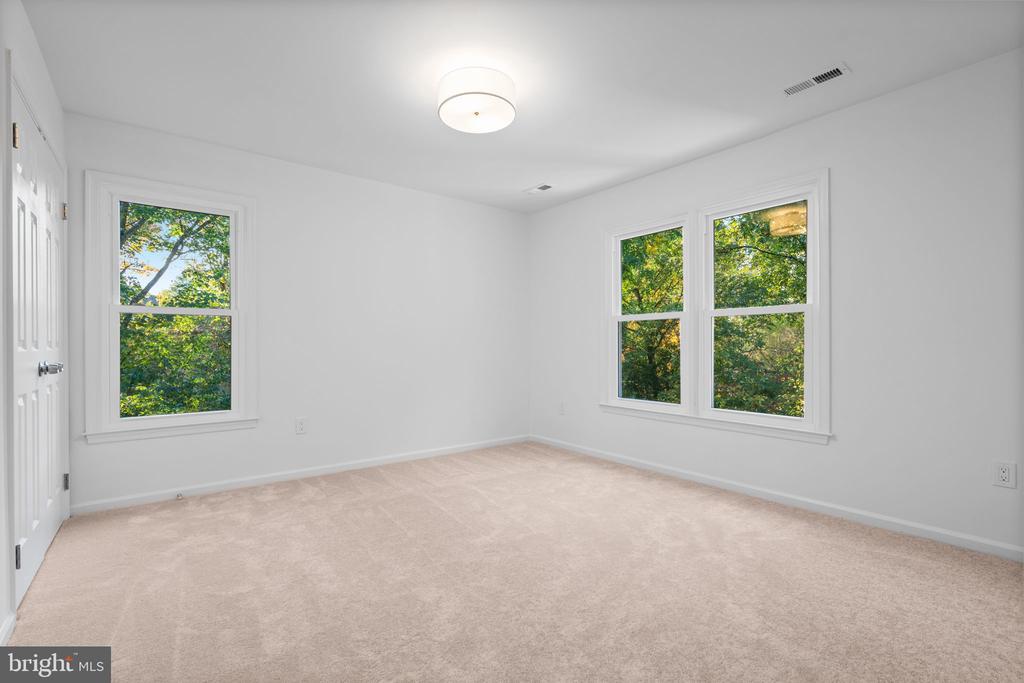 13019 BANKFOOT COURT