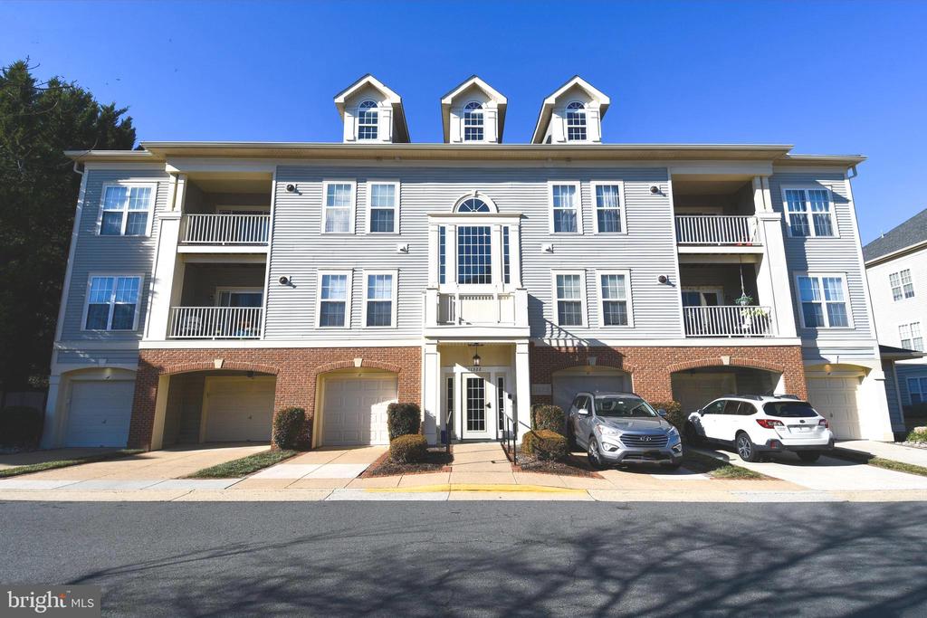 11322 WESTBROOK MILL LANE Unit: 302