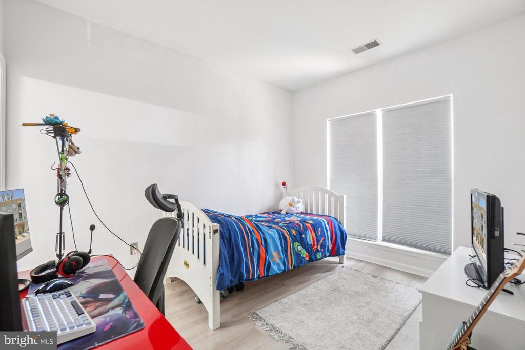 11322 WESTBROOK MILL LANE Unit: 204