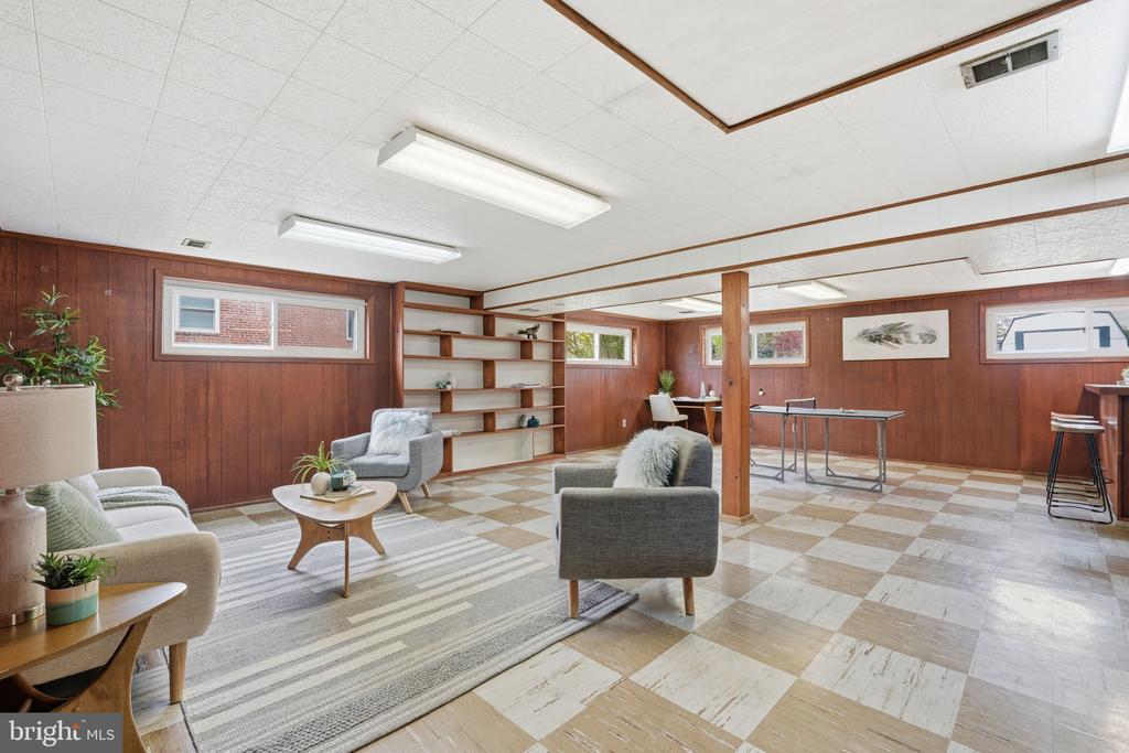 8110 CARRICK LANE