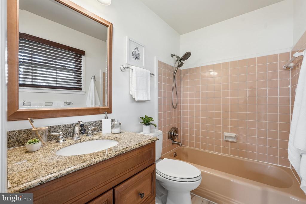 8110 CARRICK LANE