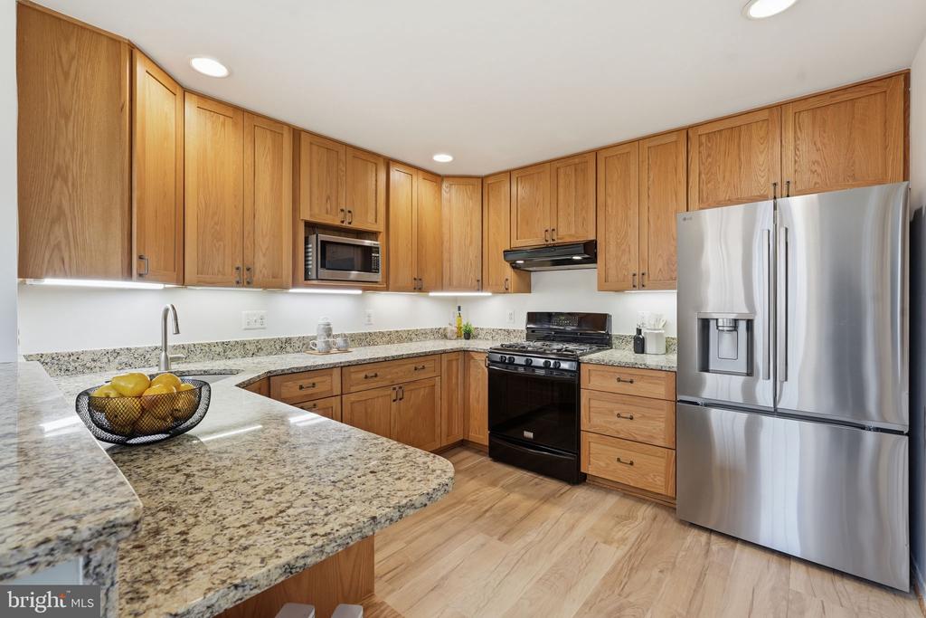 8110 CARRICK LANE