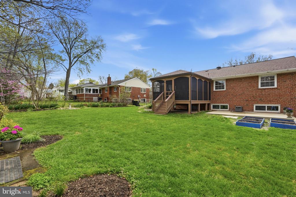 8110 CARRICK LANE