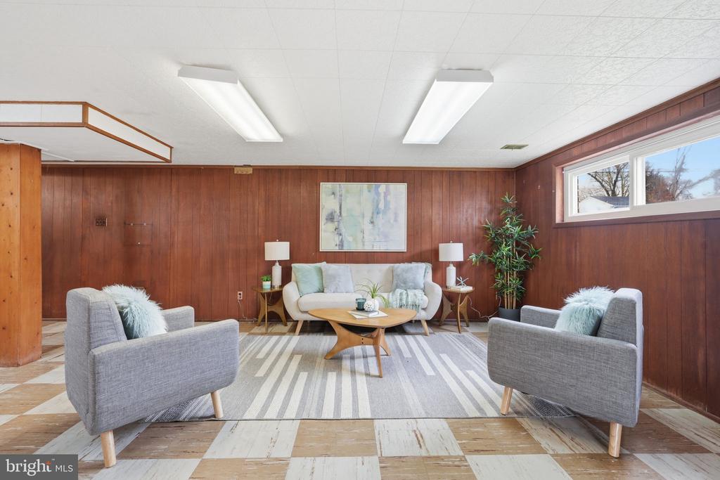 8110 CARRICK LANE