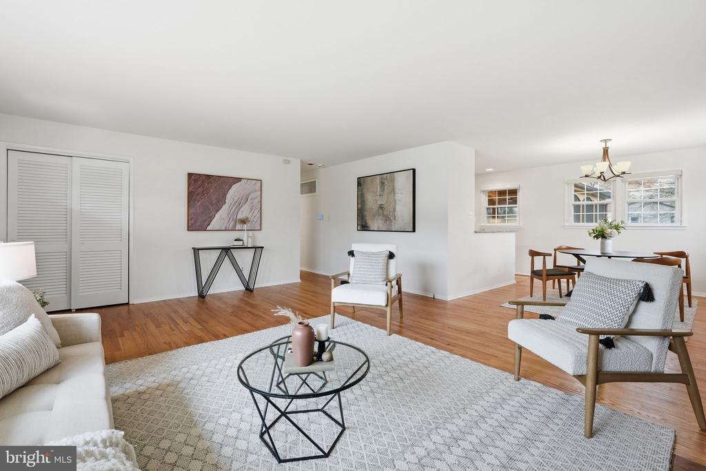 8110 CARRICK LANE