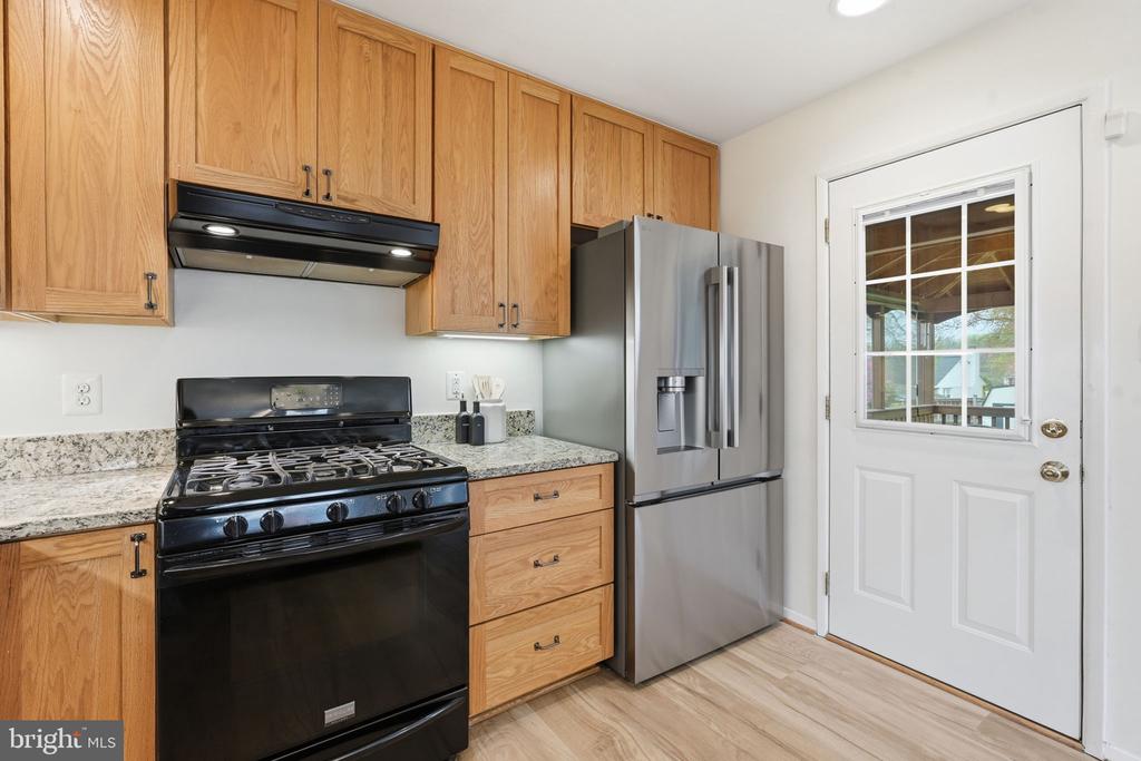 8110 CARRICK LANE