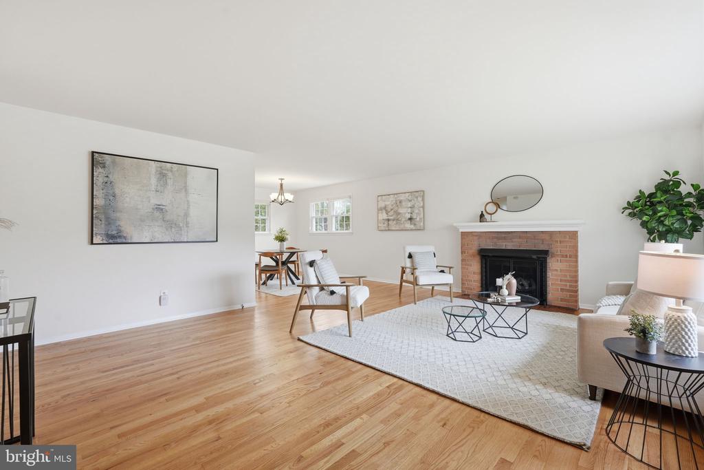 8110 CARRICK LANE