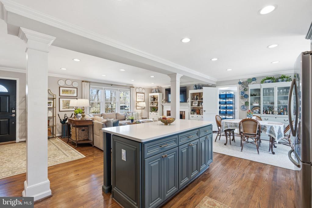 4908 KINGSTON DRIVE