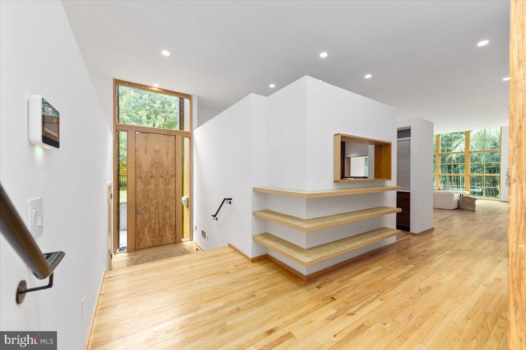 2500 BUCKELEW DRIVE