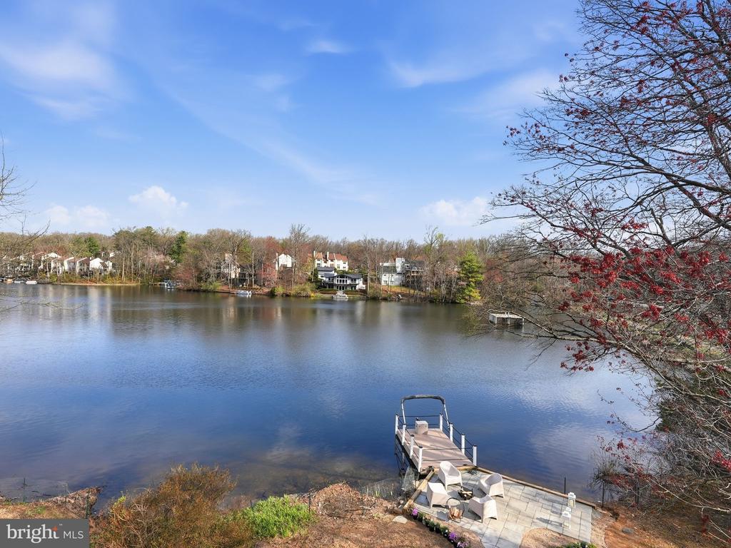 11216 S SHORE ROAD