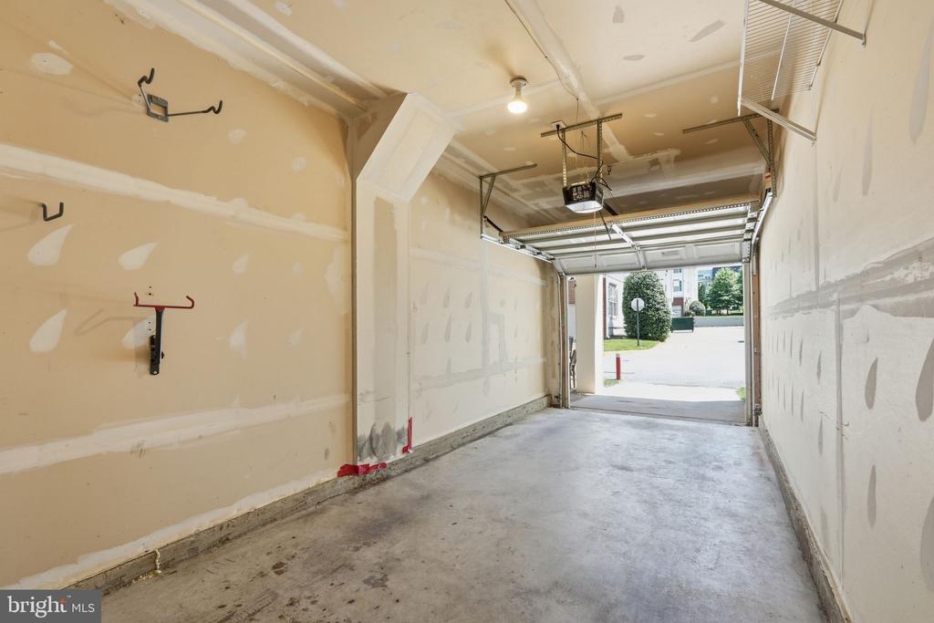 11506 SPERRIN CIRCLE Unit: 305