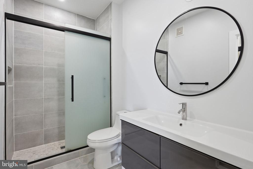 11506 SPERRIN CIRCLE Unit: 305