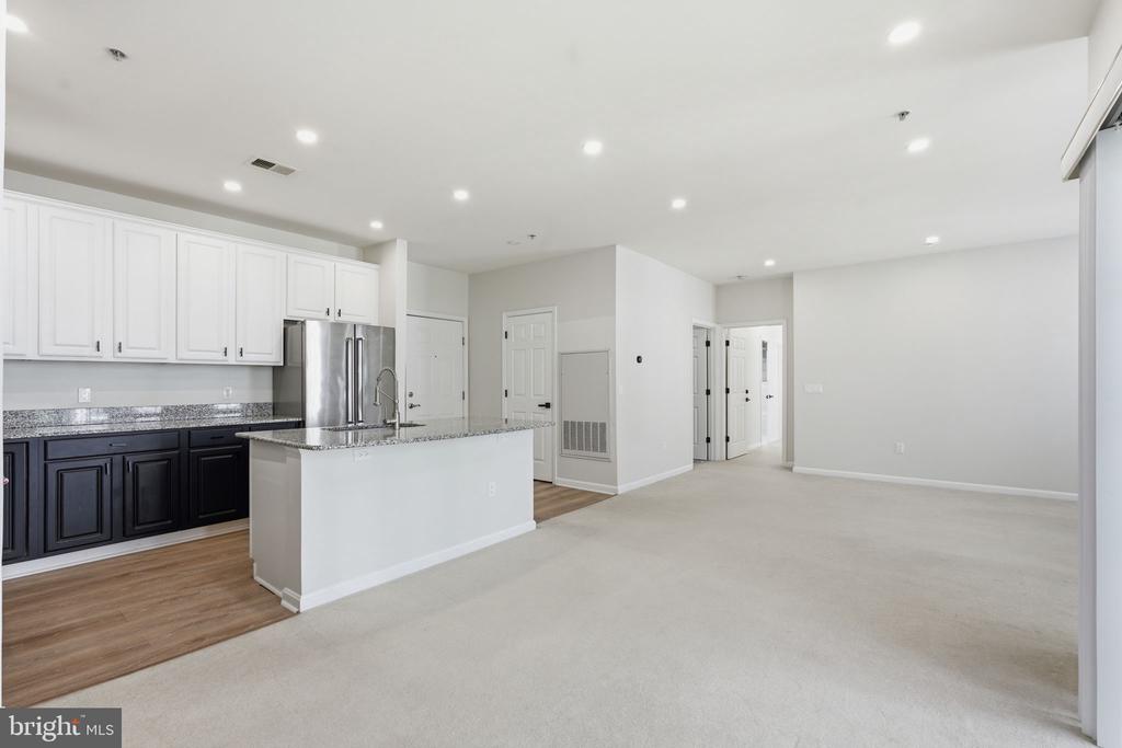 11506 SPERRIN CIRCLE Unit: 305
