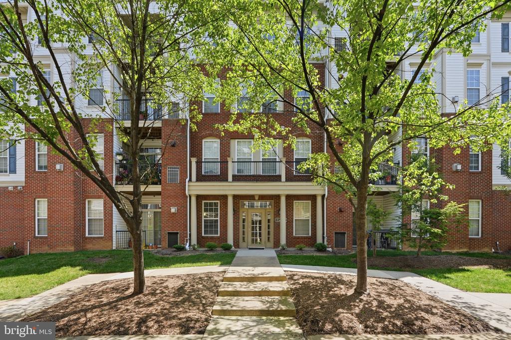 11506 SPERRIN CIRCLE Unit: 305